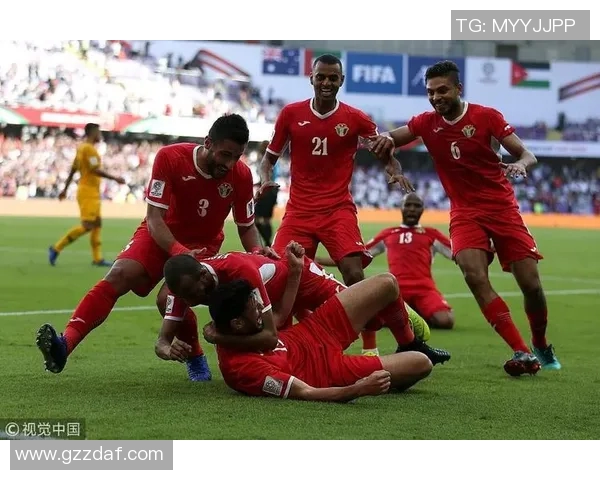 深入分析北京足球队反击战术的特点与实施效果